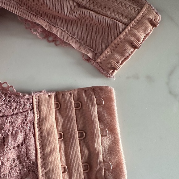 Aerie Lace Halter Bralette - Picture 5 of 7